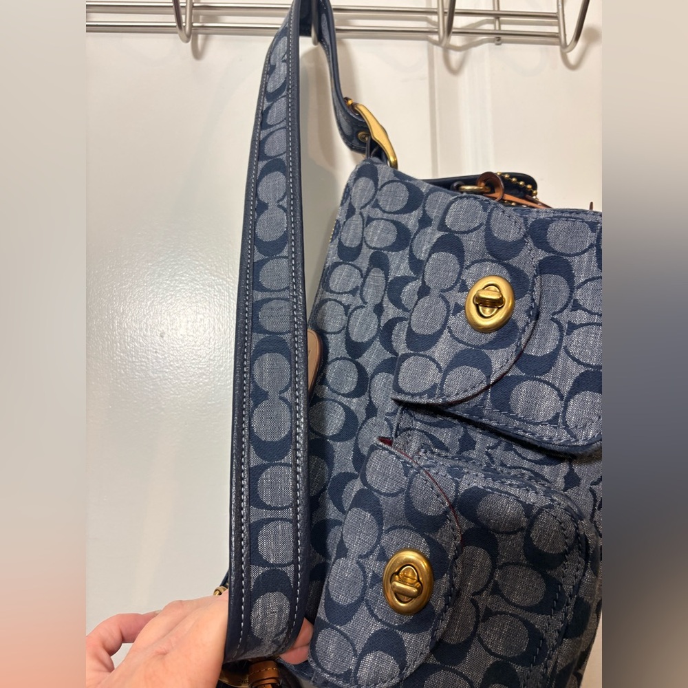 💙 Coach Signature Denim Cargo Shoulder Bag | 3239 - Picture 11 of 16